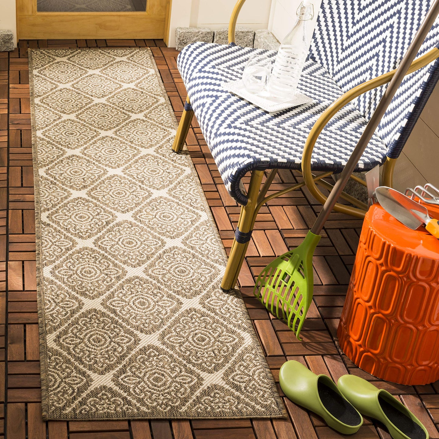 SAFAVIEH Washable Rug Outdoor Beach House Collection - 2'2" x 8' Runner, Cream & Beige, Non-Shedding & Easy to Clean, Ideal for Patio, Backyard, Mudroom (BHS132C)