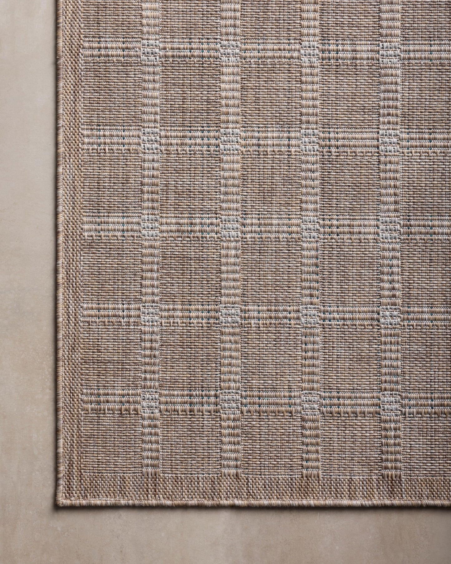 Loloi Amber Lewis Topanga Collection TOP-01 Natural/Bone 3'-11" x 5'-11" Indoor/Outdoor Accent Rug