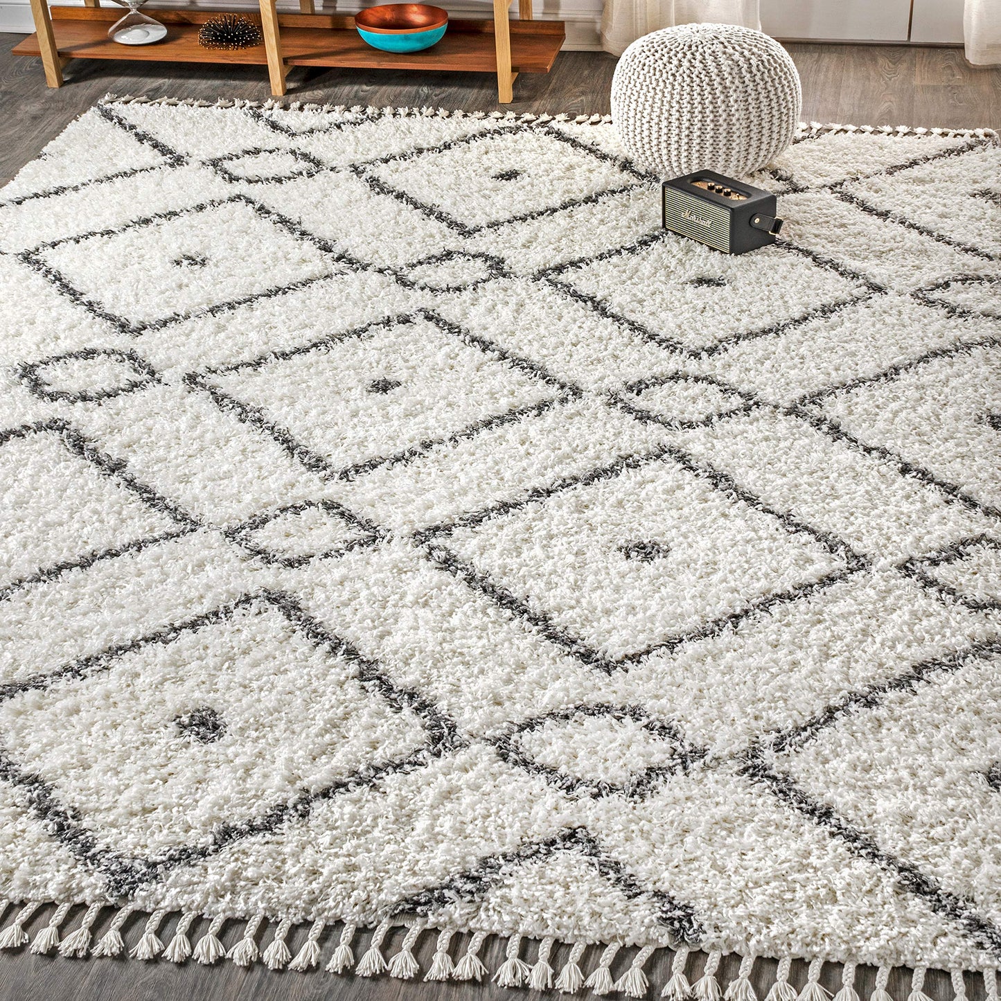 JONATHAN Y Mercer Shag Plush Tassel Diamond Cream/Gray Indoor Area Rug, 3x5, Moroccan, Bohemian, Geometric, Easy-Cleaning for Living Room, Bedroom, Kitchen, Non-Shedding (MCR105B-3)
