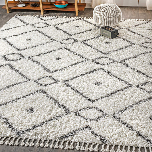 JONATHAN Y Mercer Shag Plush Tassel Diamond Cream/Gray Indoor Area Rug, 3x5, Moroccan, Bohemian, Geometric, Easy-Cleaning for Living Room, Bedroom, Kitchen, Non-Shedding (MCR105B-3)