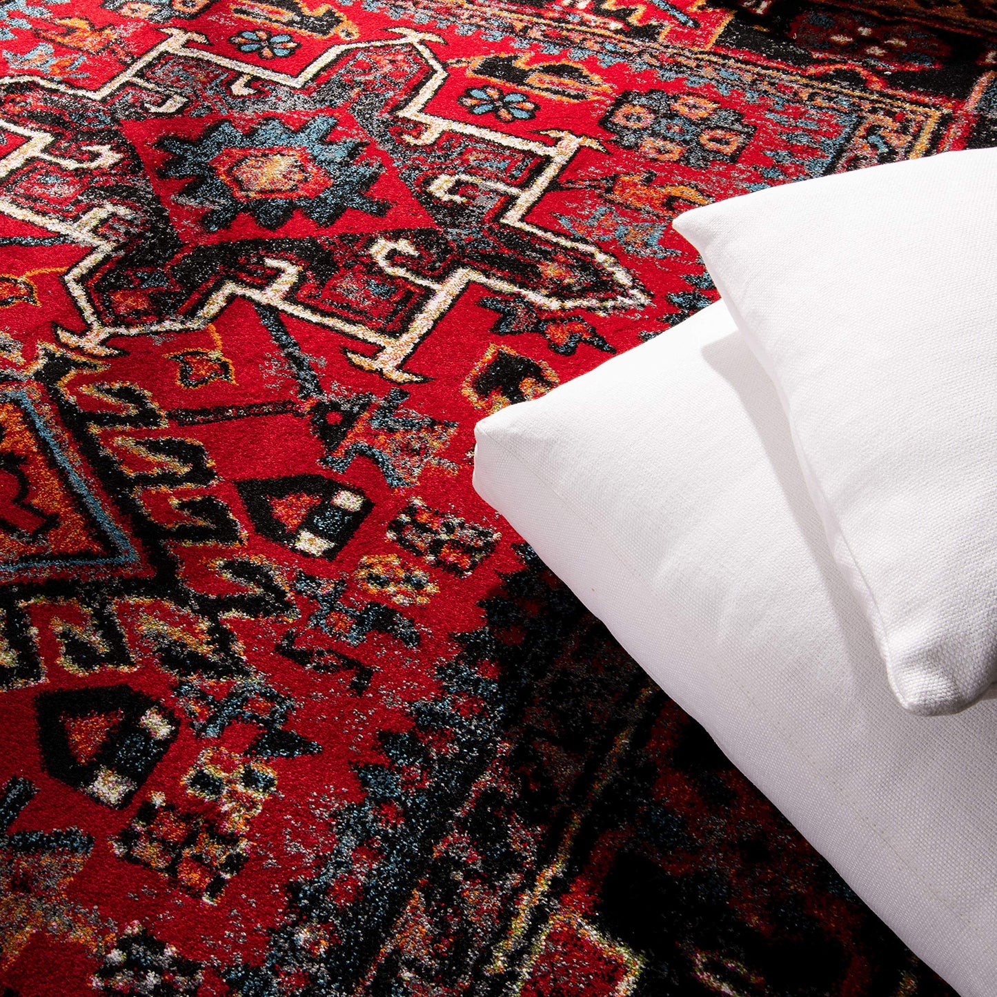 SAFAVIEH Area Rug 8x10 - Vintage Hamadan Collection - Large - Red & Multi, Traditional Persian Design, Non-Shedding & Easy to Clean, Ideal for Living Room, Bedroom, Dining Space (VTH211A)