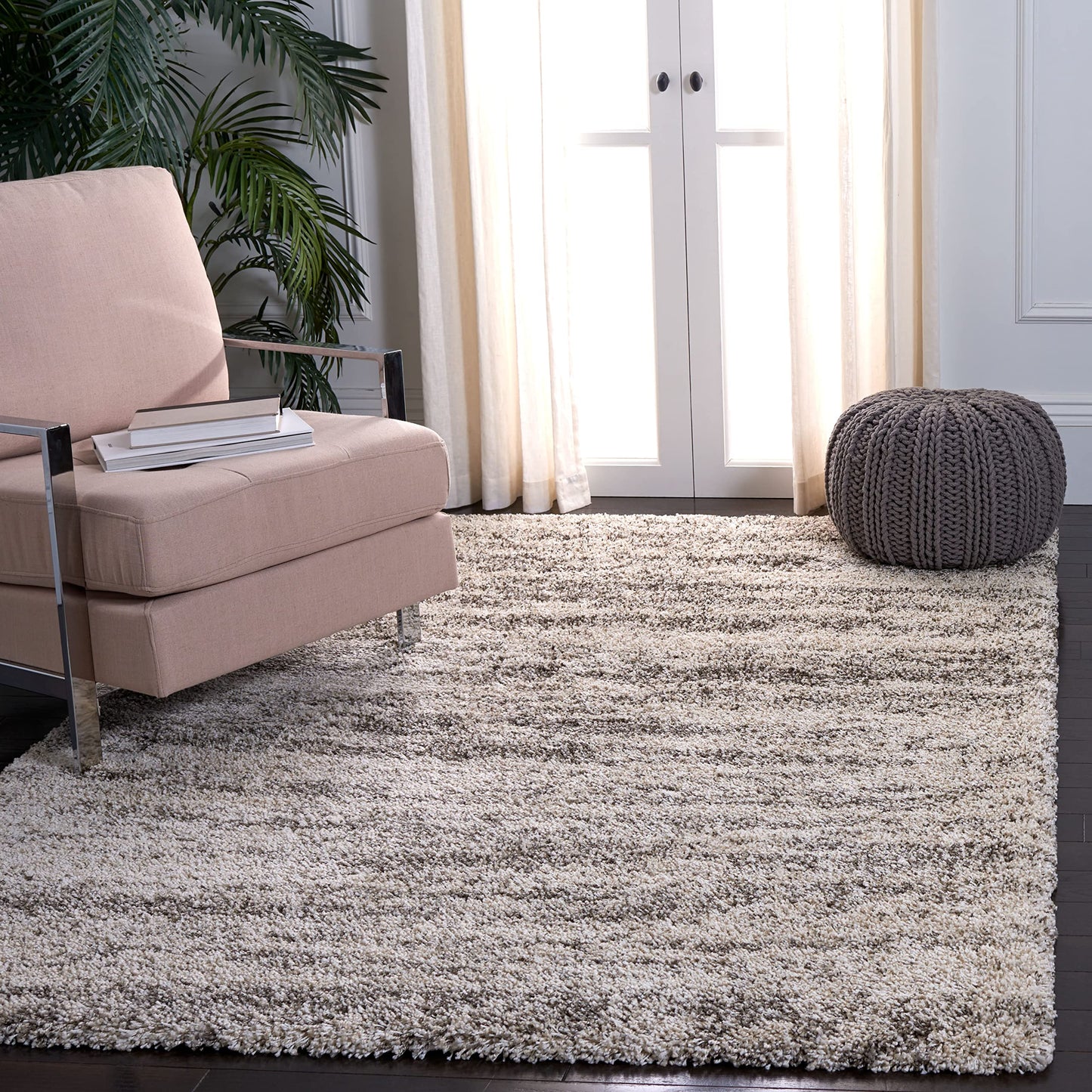 SAFAVIEH Hudson Shag Collection Area Rug - 5'3" x 7'6", Ivory & Grey, Modern Design, Non-Shedding & Easy Care, 2-inch Thick Ideal for High Traffic Areas in Living Room, Bedroom (SGH206A)