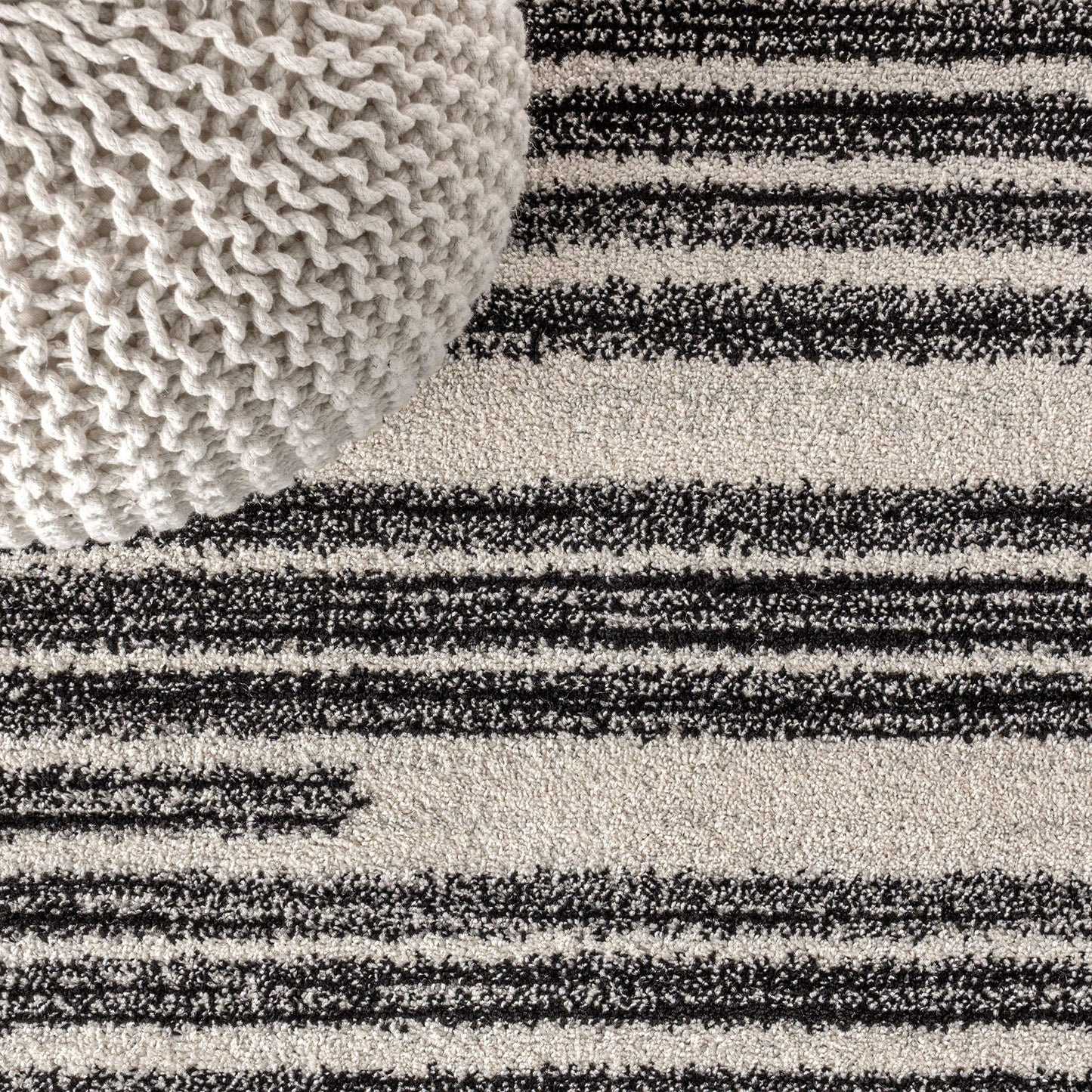 JONATHAN Y Khalil Modern Berber Stripe Cream/Black 8' Round Indoor Area Rug, Contemporary, Bohemian, Easy-Cleaning for Living Room, Bedroom, Kitchen, Pet Friendly, Non-Shedding (MOH207A-8R)