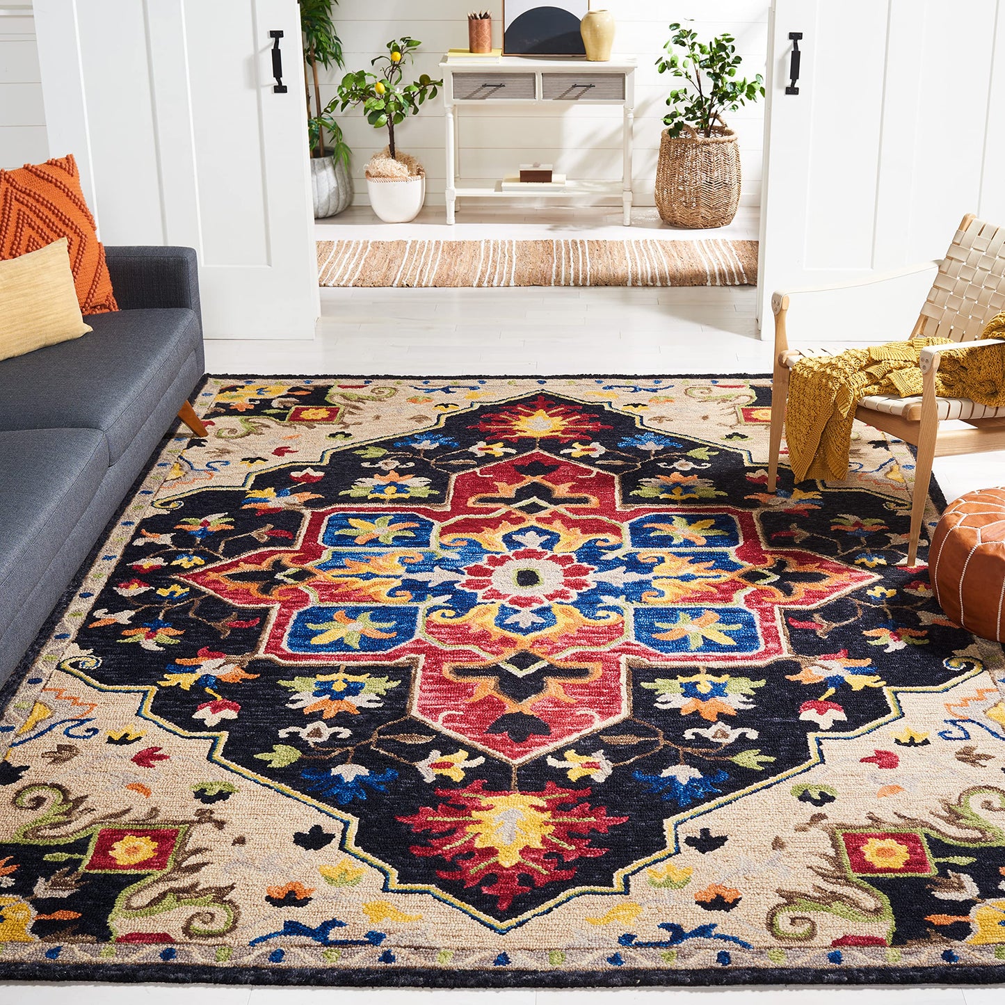 SAFAVIEH Aspen Collection Area Rug - 7' Square, Charcoal & Cream, Handmade Boho Medallion Wool, Ideal for High Traffic Areas in Living Room, Bedroom (APN511H)