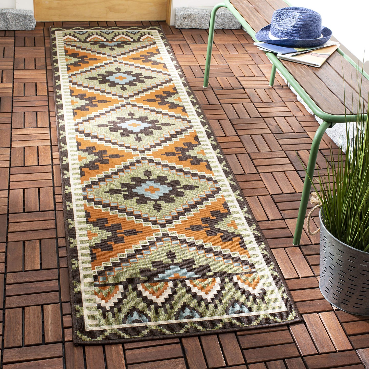 SAFAVIEH Washable Rug Outdoor Veranda Collection - 2'3" x 6' Runner, Green & Terracotta, Non-Shedding & Easy to Clean, Ideal for Patio, Backyard, Mudroom (VER096-0742)