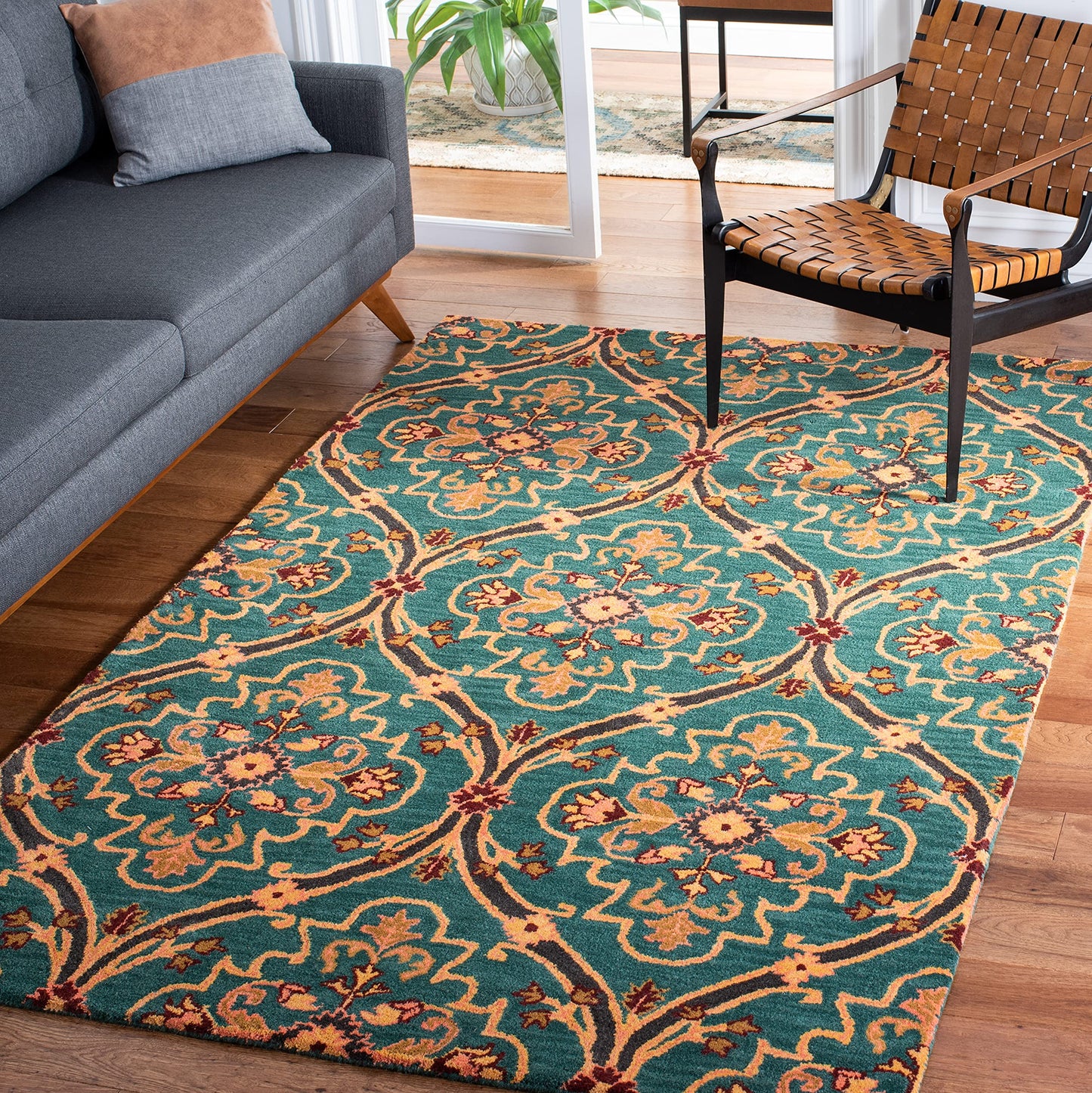 SAFAVIEH Heritage Collection 4' x 6' Green/Orange HG475Y Handmade Traditional Oriental Premium Wool Entryway Living Room Foyer Bedroom Accent Rug