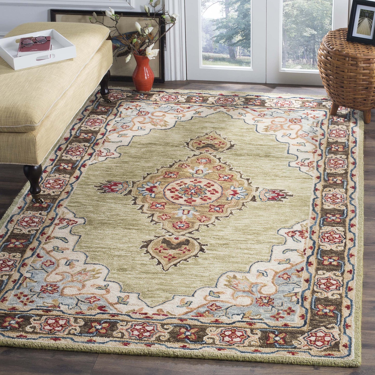 SAFAVIEH Aspen Collection Area Rug - 6' x 9', Sage & Brown, Handmade Boho Medallion Wool, Ideal for High Traffic Areas in Living Room, Bedroom (APN506A)