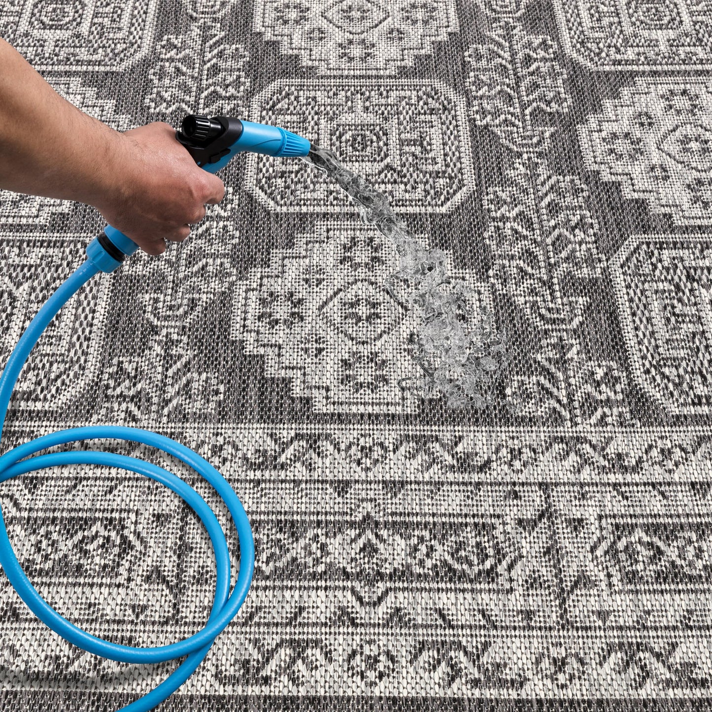 Keen Home Design Terrace Outdoor Area Rug - 5x8 Washable Indoor/Outdoor Rug for Patio, Kitchen, Balcony, Beach, Garden, Deck and Porch, Size: 5'3"x7'7"