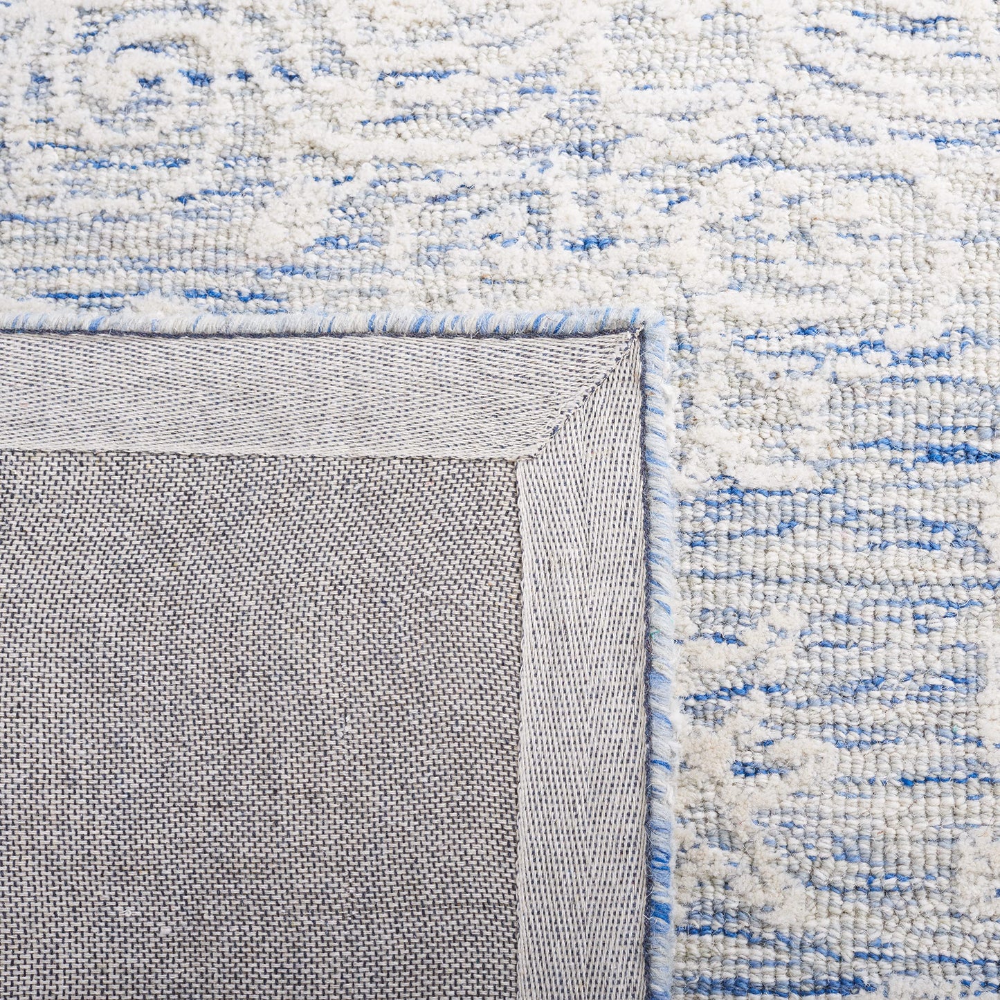 SAFAVIEH Metro Collection Accent Rug - 4' x 6', Blue & Ivory, Handmade Floral Wool, Ideal for High Traffic Areas in Entryway, Living Room, Bedroom (MET885M)