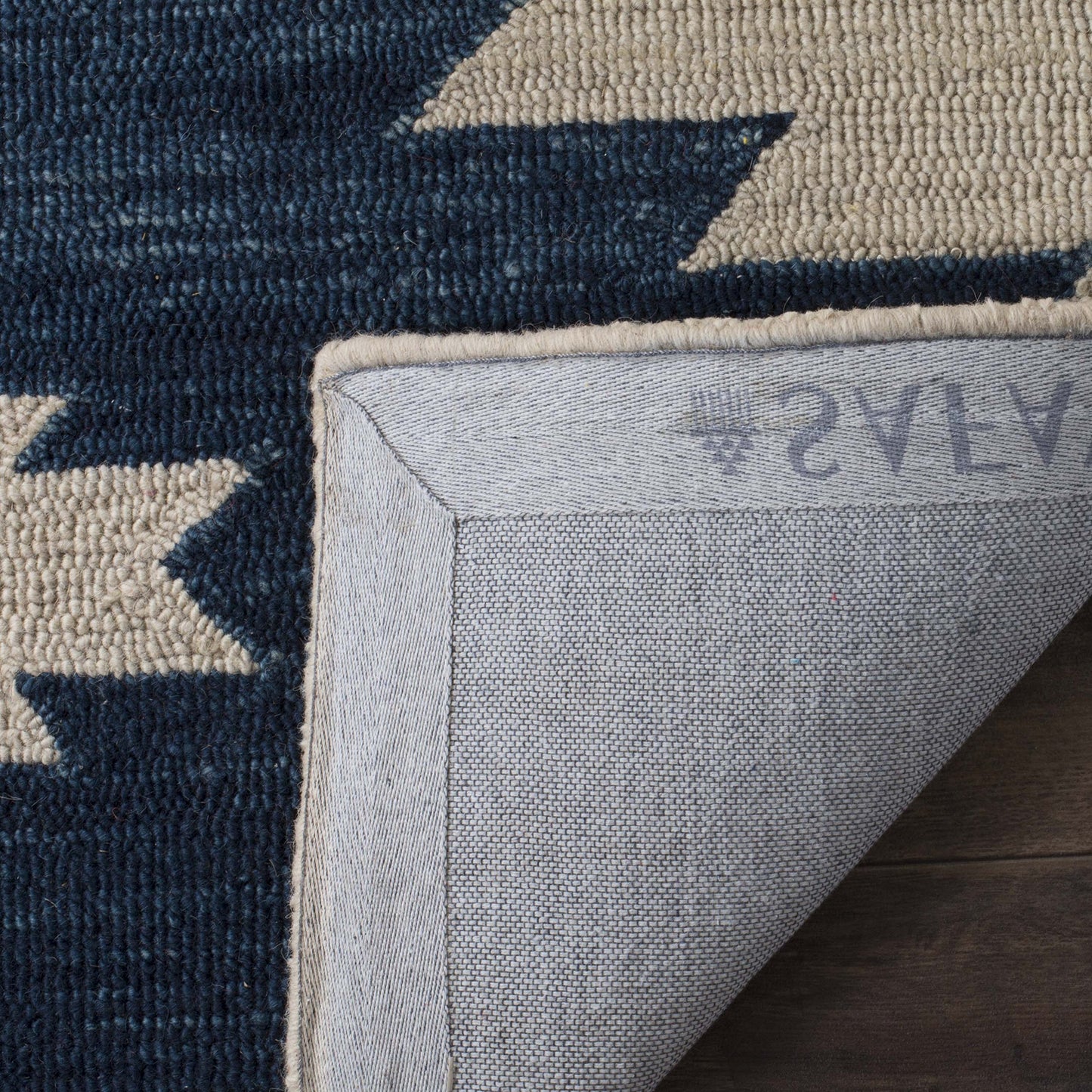 SAFAVIEH Aspen Collection Area Rug - 7' Square, Ivory & Multi, Handmade Moroccan Boho Tribal Wool, Ideal for High Traffic Areas in Living Room, Bedroom (APN704A)