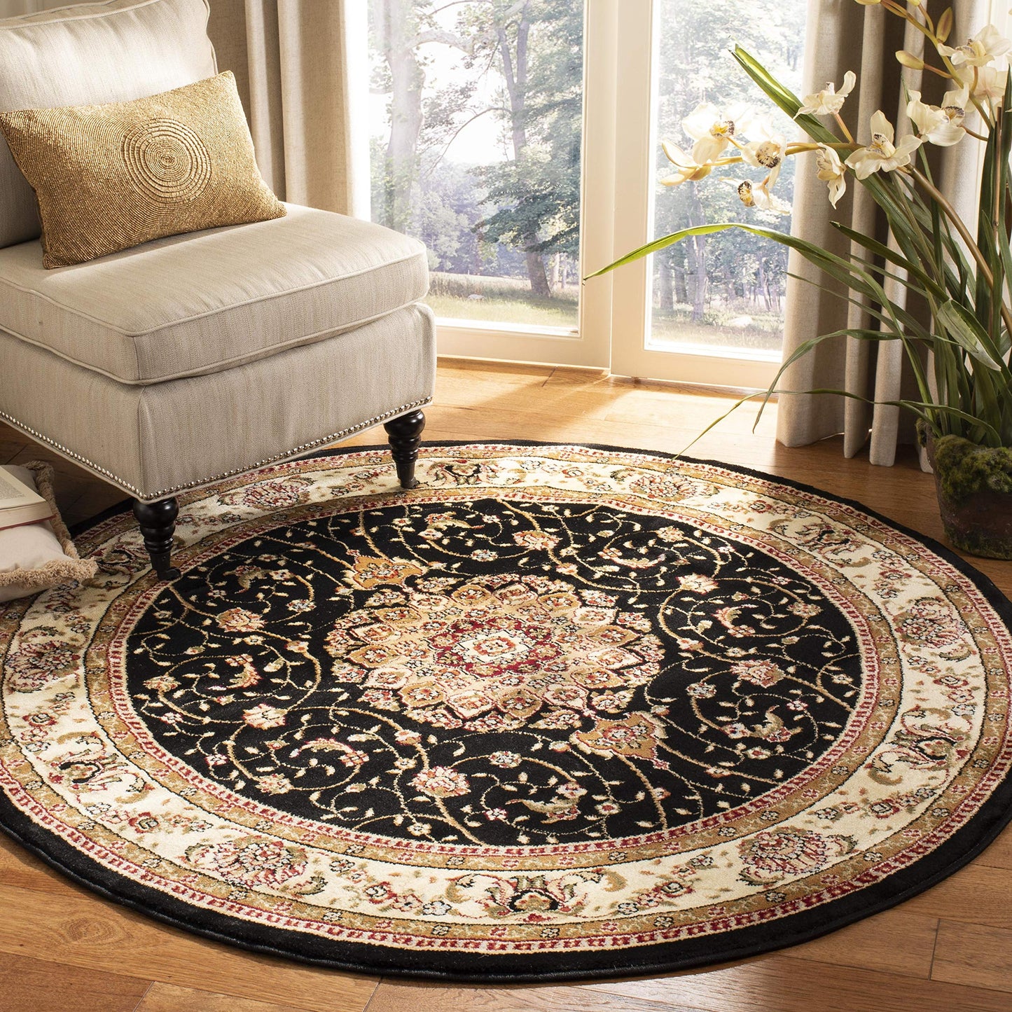 SAFAVIEH Lyndhurst Collection Area Rug - 5'3" Round, Black & Ivory, Traditional Oriental Design, Non-Shedding & Easy Care, Ideal for High Traffic Areas in Living Room, Bedroom (LNH329A)