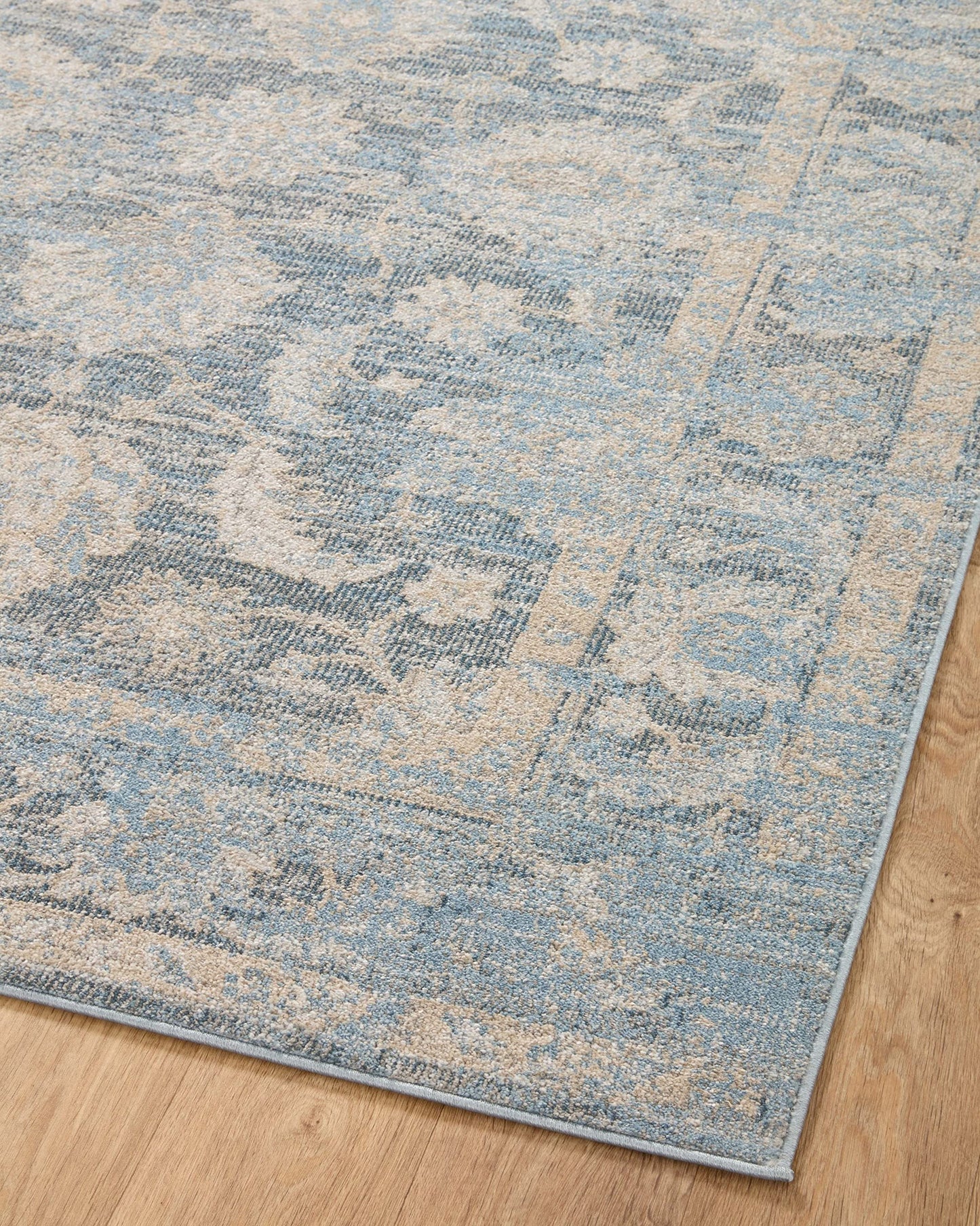 Loloi Odette Collection ODT-03 Sky/Beige 6'-7" x 9'-6" Area Rug
