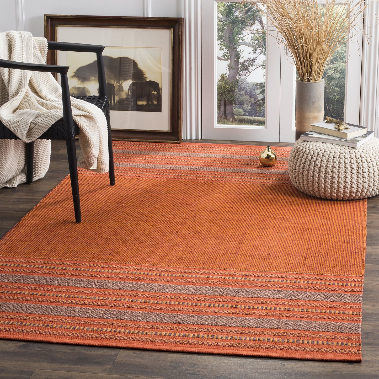 SAFAVIEH Montauk Collection Area Rug - 6' x 9', Orange & Red, Handmade Flat Weave Stripe Cotton, Ideal for High Traffic Areas in Living Room, Bedroom (MTK214B)