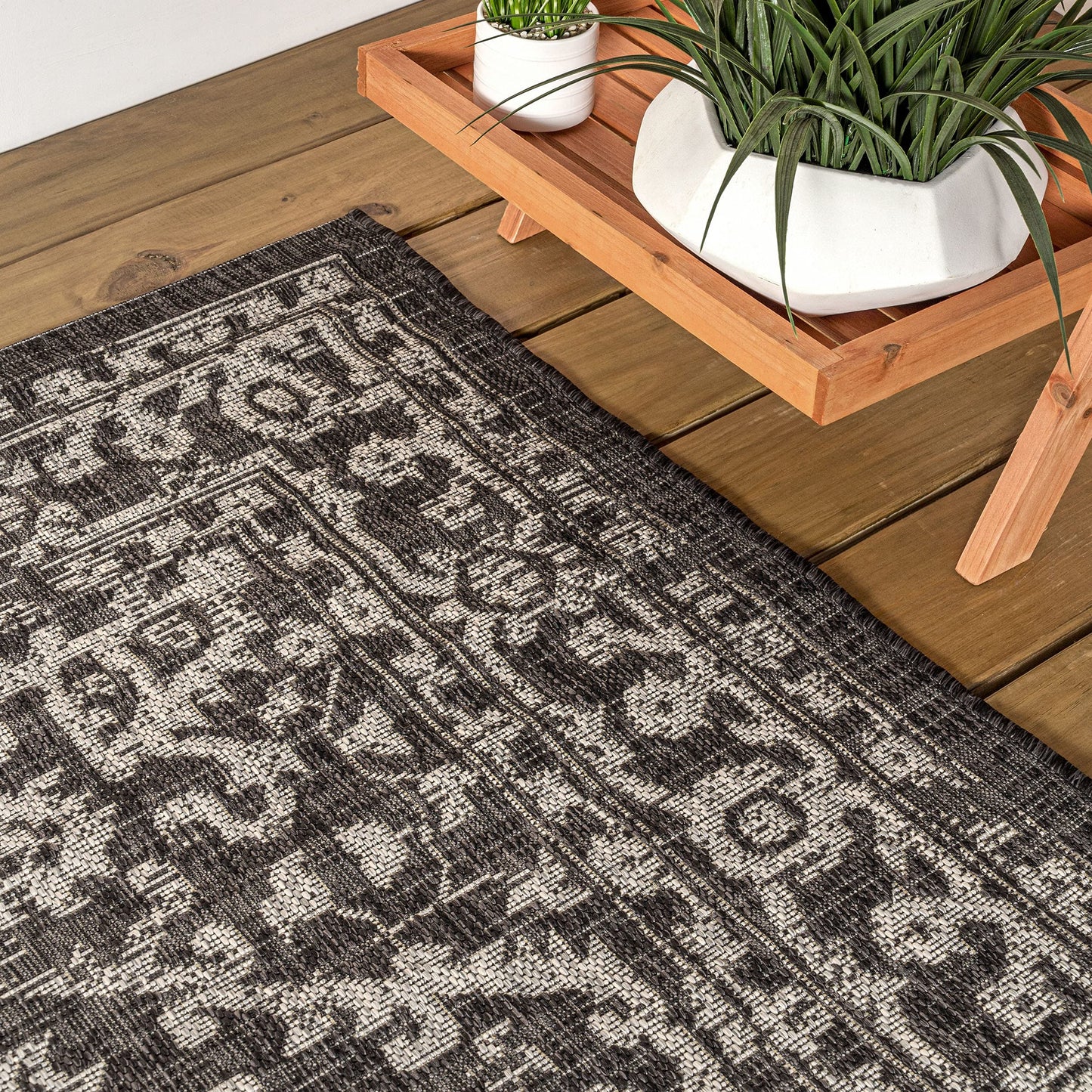 JONATHAN Y Boho Medallion Indoor Outdoor Square Area Rug 3X3 Black/Gray, Malta Textured Weave for Backyard, Patio, Porch, Easy-Cleaning, High Traffic, Pet-Friendly, Non-Shedding (SMB104C-3SQ)