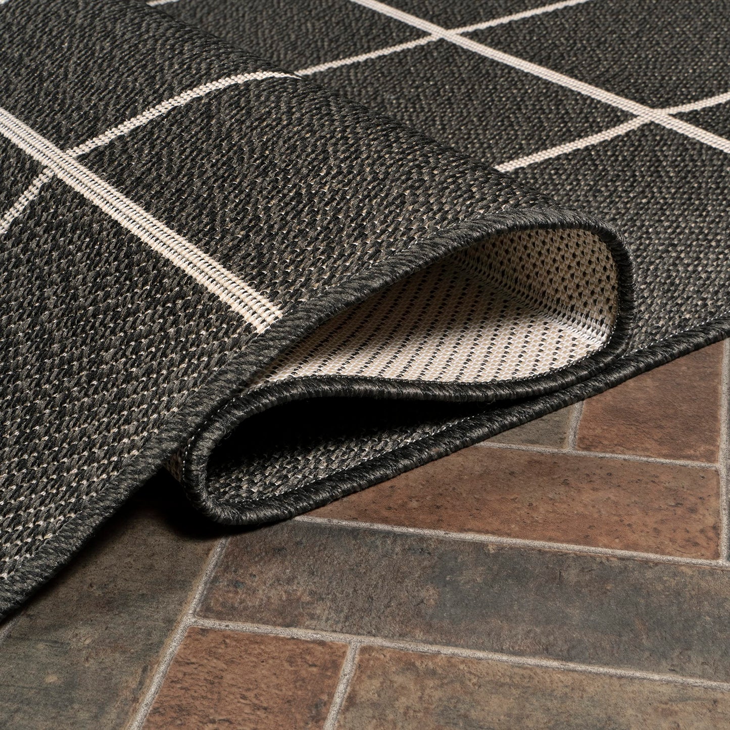 JONATHAN Y Grid Squares Indoor Outdoor Area Rug 5X8 Black/Cream, Modern for Backyard, Patio, Porch, Easy-Cleaning, High Traffic, Pet-Friendly, Non-Shedding (SMB200B-5)