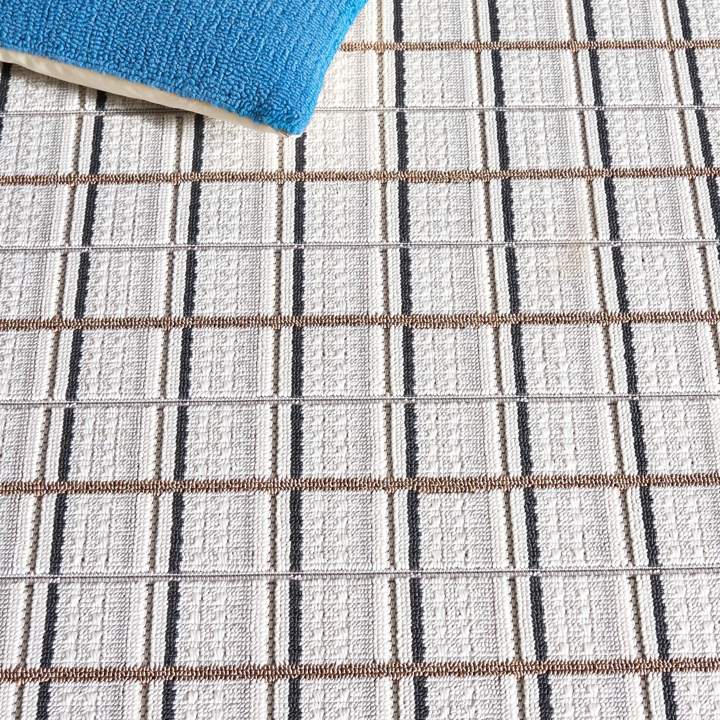 SAFAVIEH Washable Rug Outdoor Veranda Collection - 2'2" x 9' Runner, Ivory & Beige, Weather Resistant & Washable, Ideal for Patio, Backyard, Mudroom, Deck, Dining Space (VER592A)