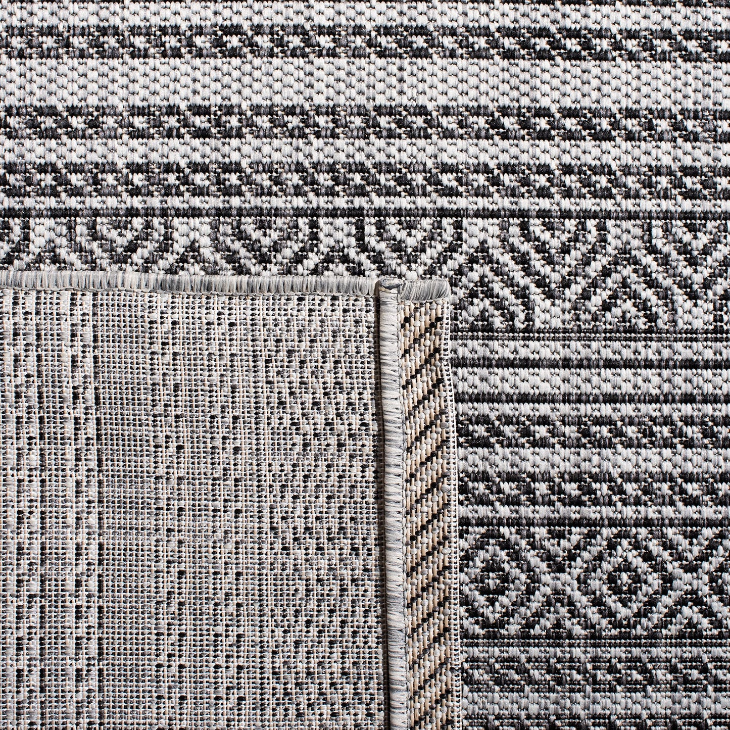 SAFAVIEH Courtyard Collection 2'3" x 6'7" Black / Grey CY8866 Indoor/ Outdoor Waterproof Easy Cleaning Patio Backyard Mudroom Runner Rug