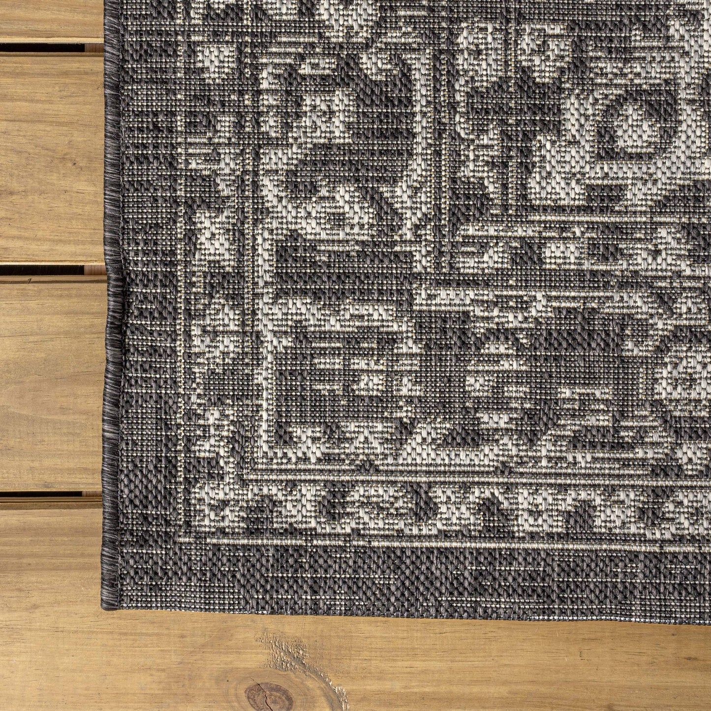 JONATHAN Y Boho Medallion Indoor Outdoor Square Area Rug 3X3 Black/Gray, Malta Textured Weave for Backyard, Patio, Porch, Easy-Cleaning, High Traffic, Pet-Friendly, Non-Shedding (SMB104C-3SQ)