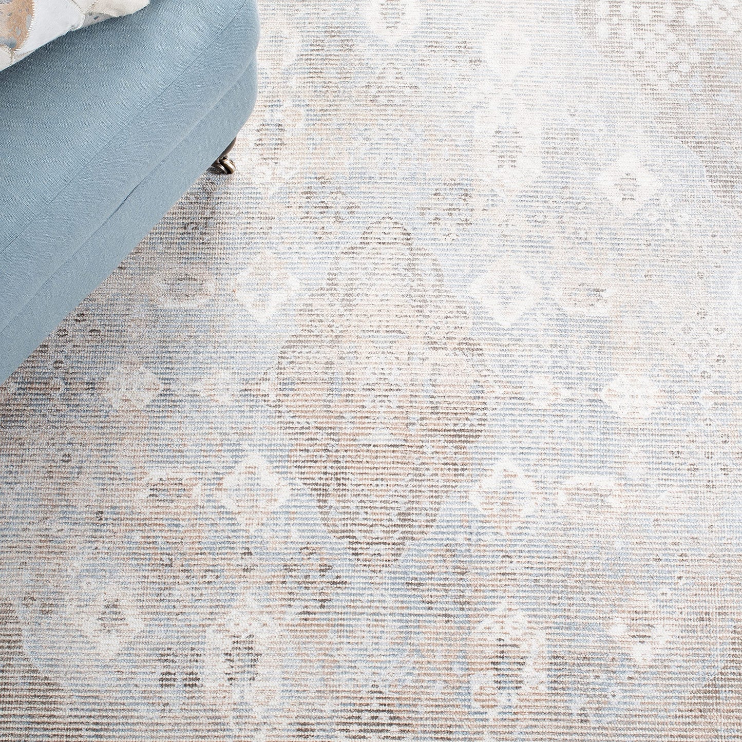 SAFAVIEH Restoration Vintage Collection Runner Rug - 2'3" x 9', Beige & Sand, Handmade Distressed Wool & Viscose, Ideal for High Traffic Areas in Living Room, Bedroom (RVT703B)
