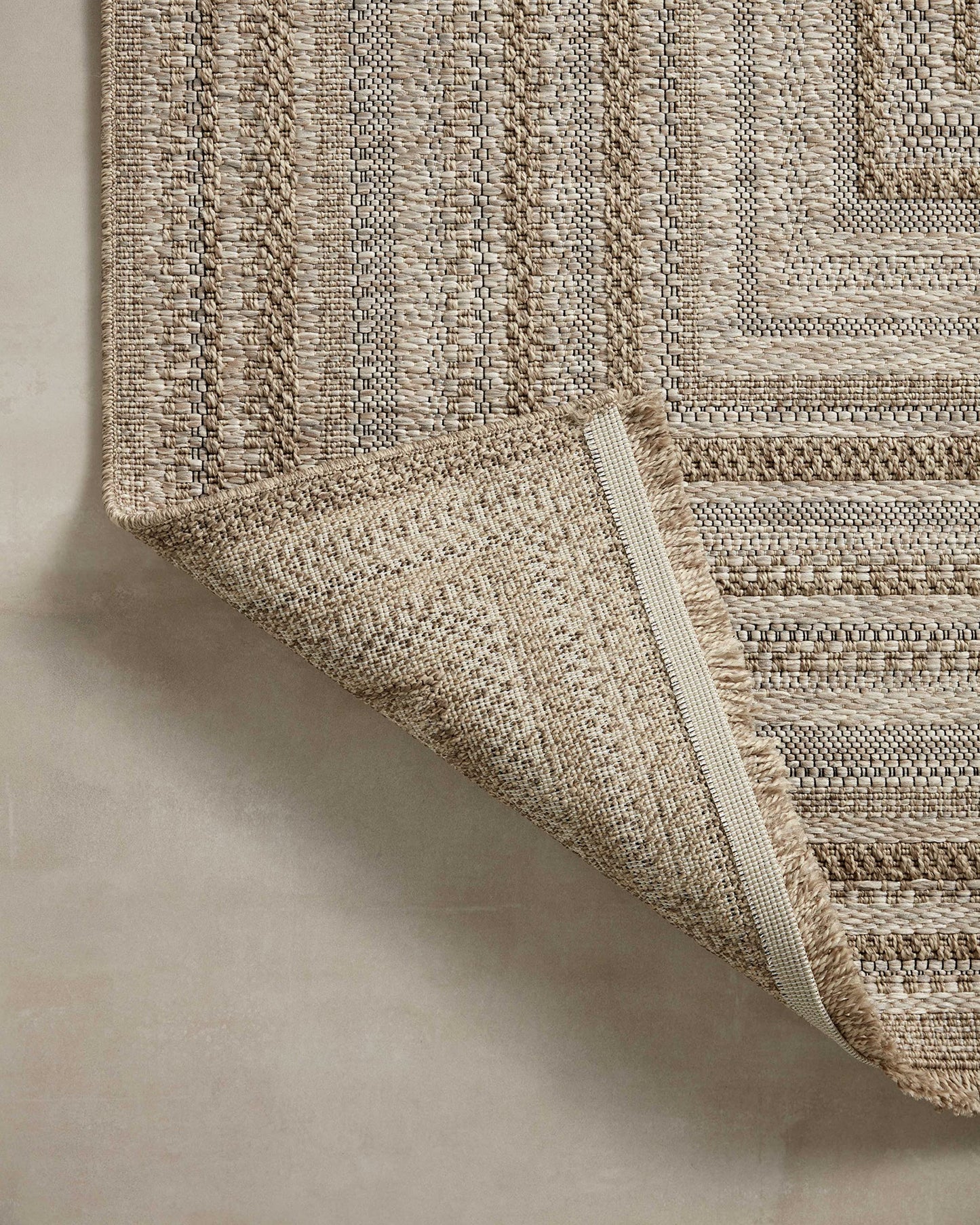 Loloi Dawn Collection Indoor/Outdoor DAW-01 Natural 5'-1" x 7'-7" Area Rug
