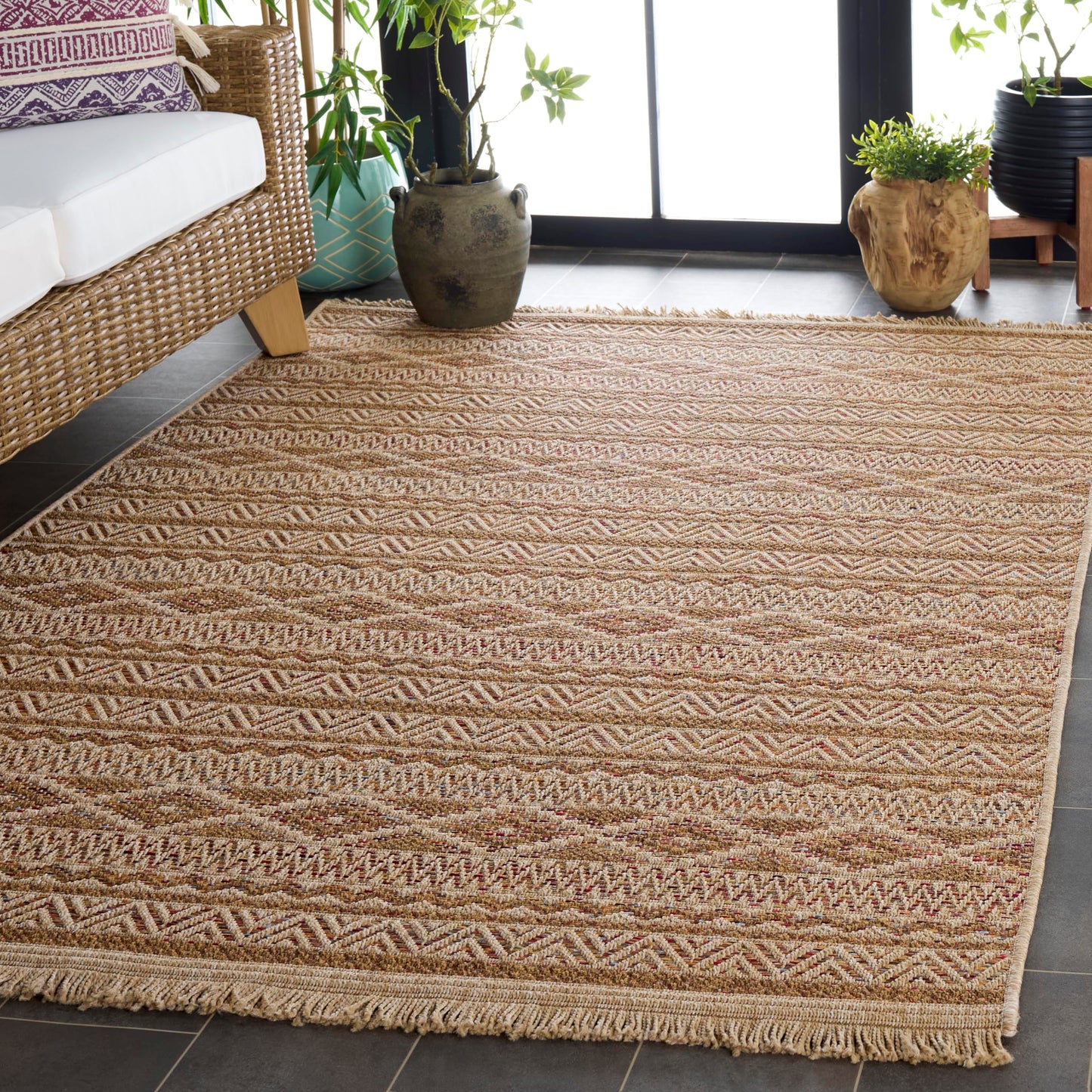 SAFAVIEH Washable Rug Outdoor Wicker Collection - 4' x 6', Natural & Brown, Non-Shedding & Easy to Clean, Ideal for Patio, Backyard, Mudroom (WCK152B)