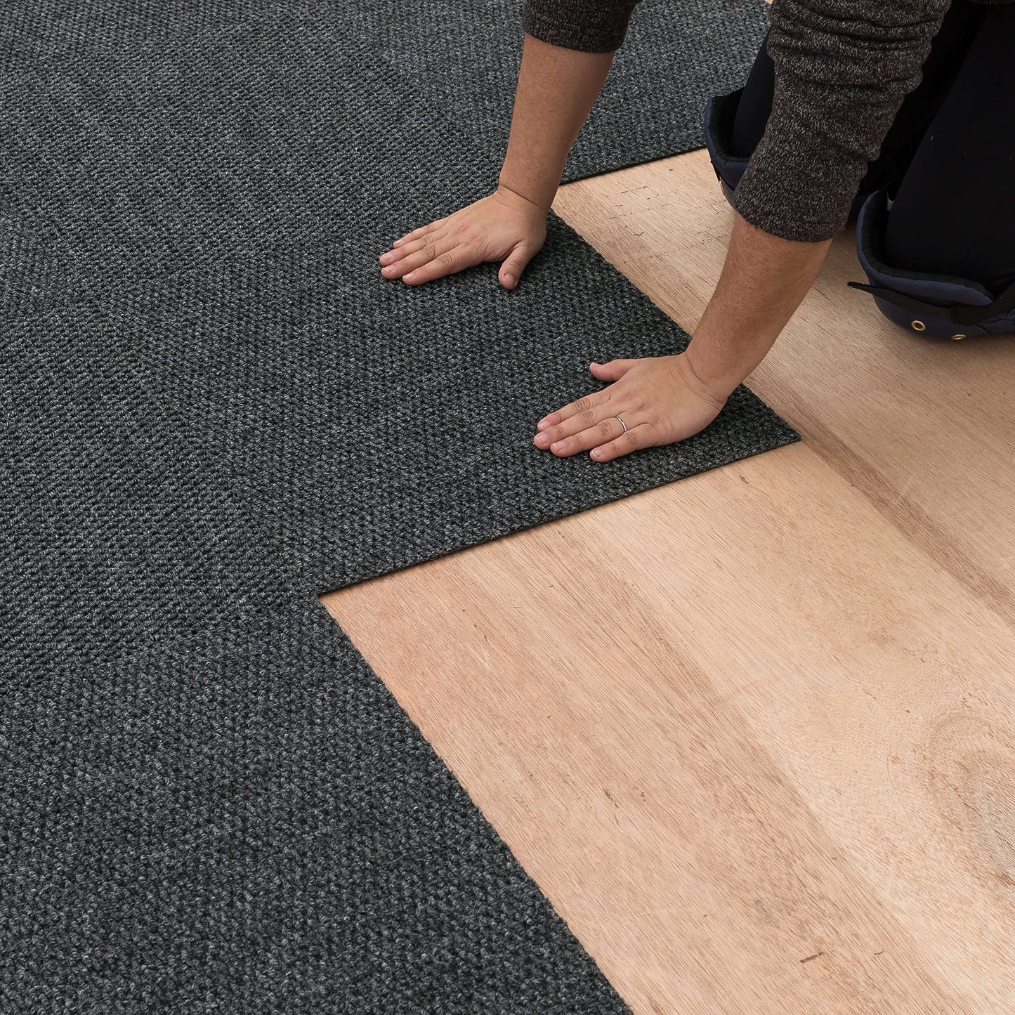 Mohawk Home 18" x 18" Indoor/Outdoor 0.25" Pile Height, Peel and Stick Carpet Tile, Grey Polyester, (10 Tiles) (22.5 sqft/Box)