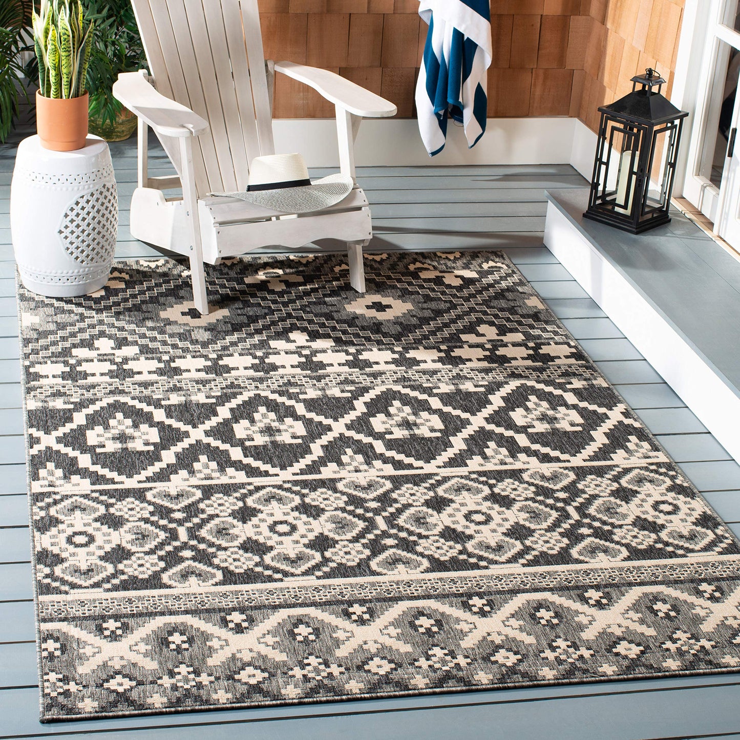 SAFAVIEH Washable Rug Outdoor Veranda Collection - 6'7" x 9'6", Grey & Beige, Non-Shedding & Easy to Clean, Ideal for Patio, Backyard, Mudroom (VER097-3435)