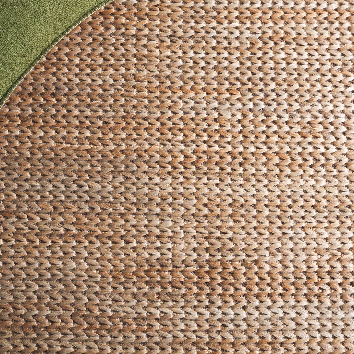 SAFAVIEH Natural Fiber Collection Accent Rug - 4' x 6', Natural, Handmade Jute, Ideal for The Living Room, Bedroom, Dining Room (NF954A-4)