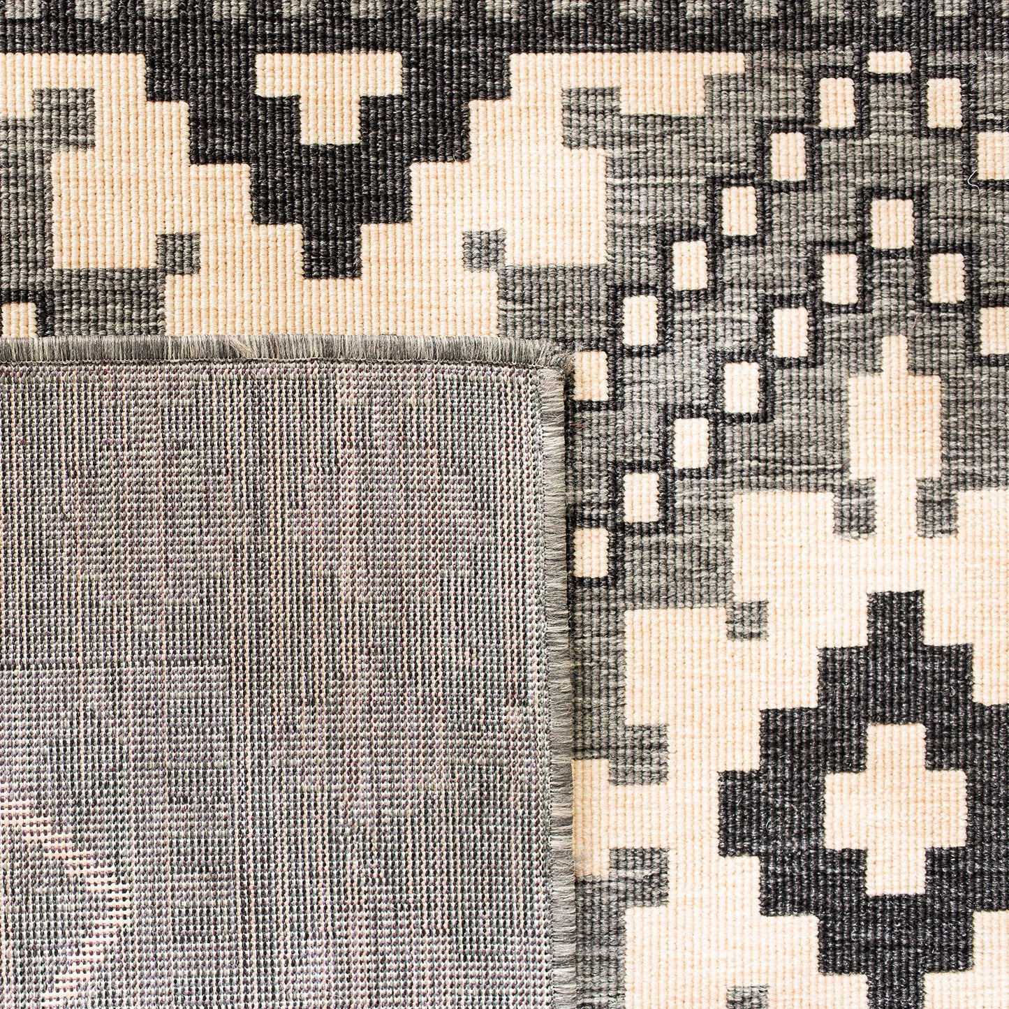 SAFAVIEH Washable Rug Outdoor Veranda Collection - 2'7" x 5', Ivory & Charcoal, Non-Shedding & Easy to Clean, Ideal for Patio, Backyard, Mudroom (VER099-3435)