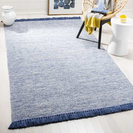 SAFAVIEH Montauk Collection Area Rug - 5' x 8', Blue, Handmade Tassel Cotton, Ideal for High Traffic Areas in Living Room, Bedroom (MTK610B)